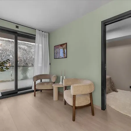 Northern Lights - With Amazing Views And Parking Apartman